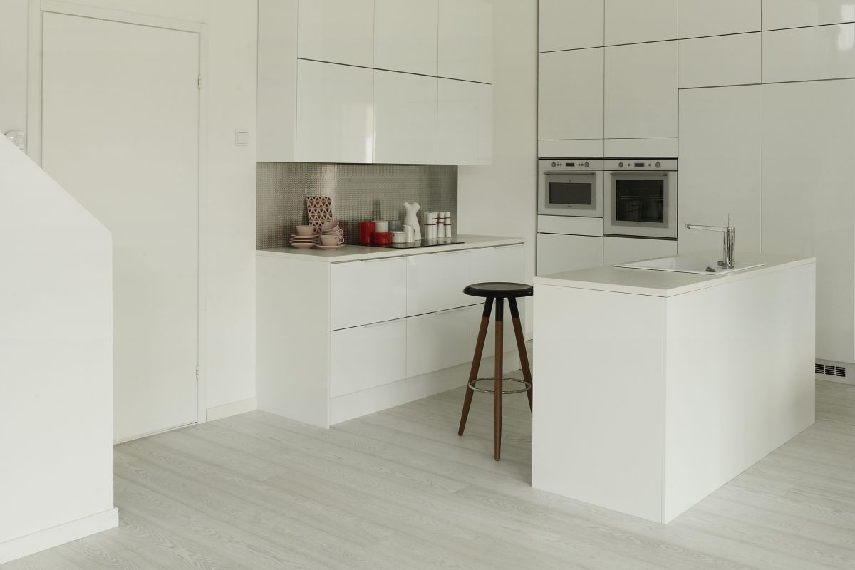 Parchet triplu stratificat Karelia Stejar FP Electric Light Matt Lacquer 2000 x 188 x 14 mm