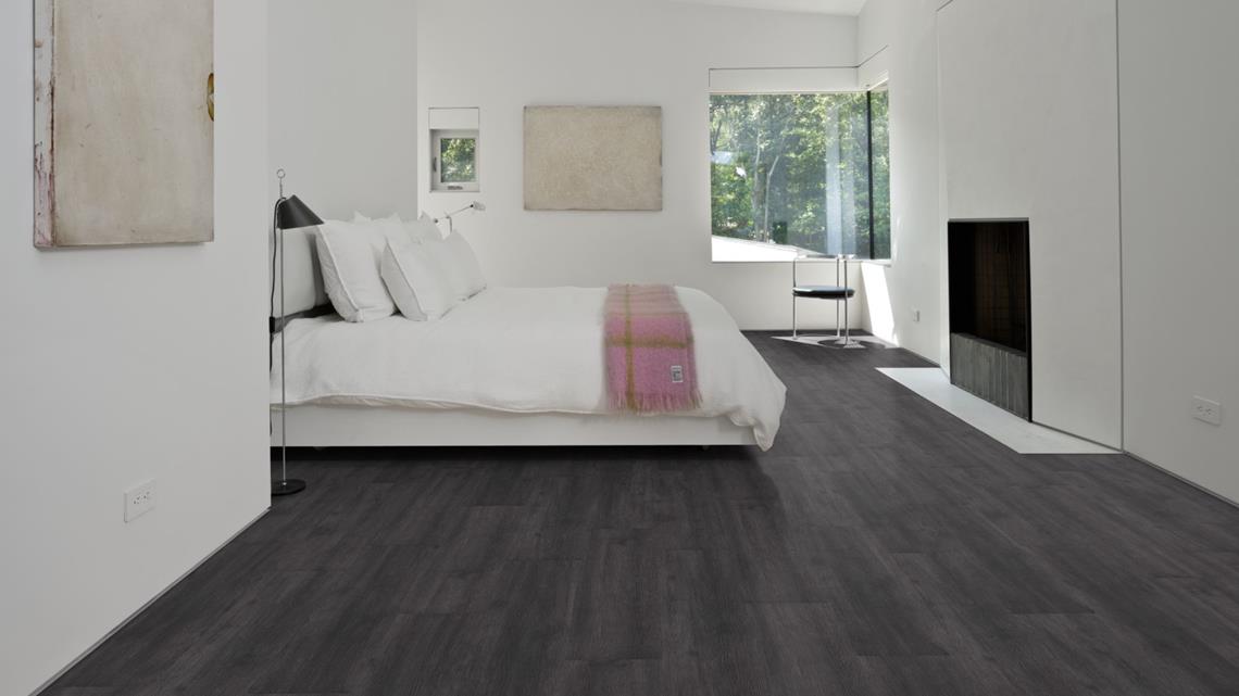 Parchet SPC Kahrs Dry Back Schwarzwald, textura lemn, 1219,2 x 228,6 x 2,5 mm, strat uzura 0,3 mm