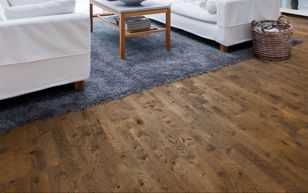Parchet triplu stratificat Karelia Stejar Pecan 2423 x 200 x 14 mm