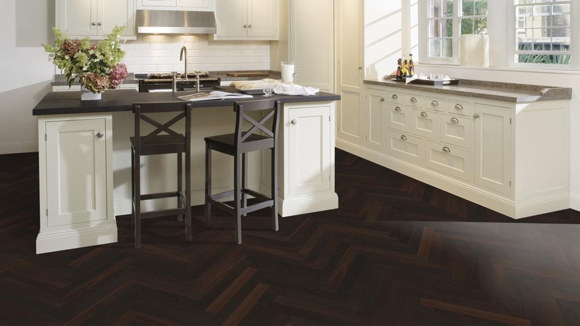 Parchet dublu stratificat Herringbone Kahrs Stejar AB Smoked Oiled, 490 x 70 x 11 mm