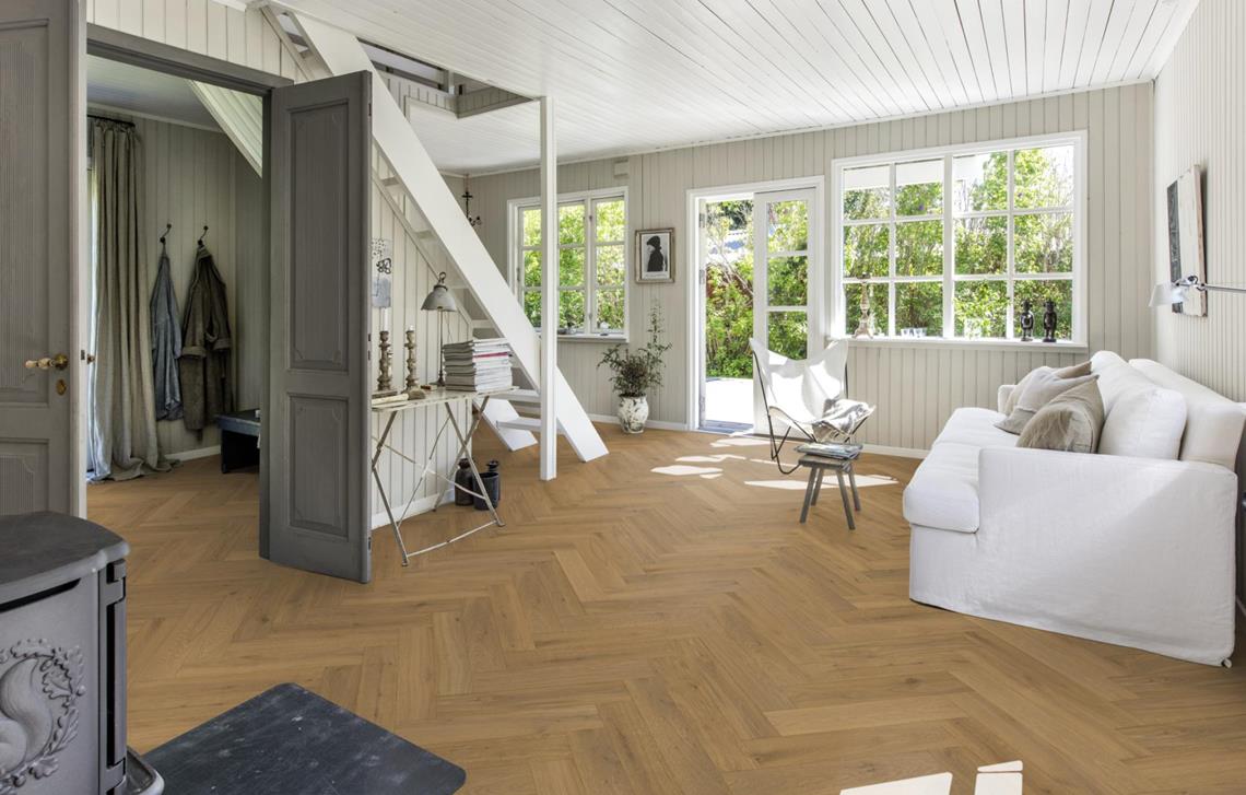 Parchet dublu stratificat Kahrs Herringbone Stejar CD Smoked Grey Uleiat, 600 x 120 x 11 mm