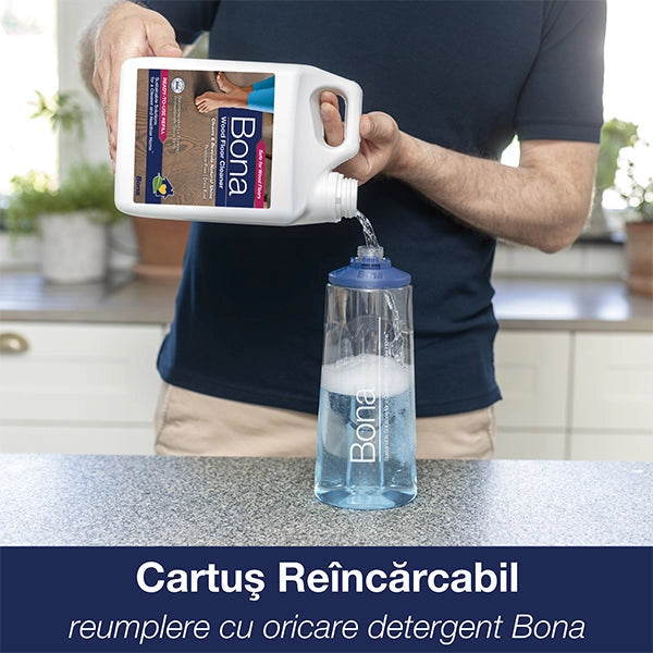 Mop cu pulverizator pentru pardoseli din lemn lacuit Bona Premium