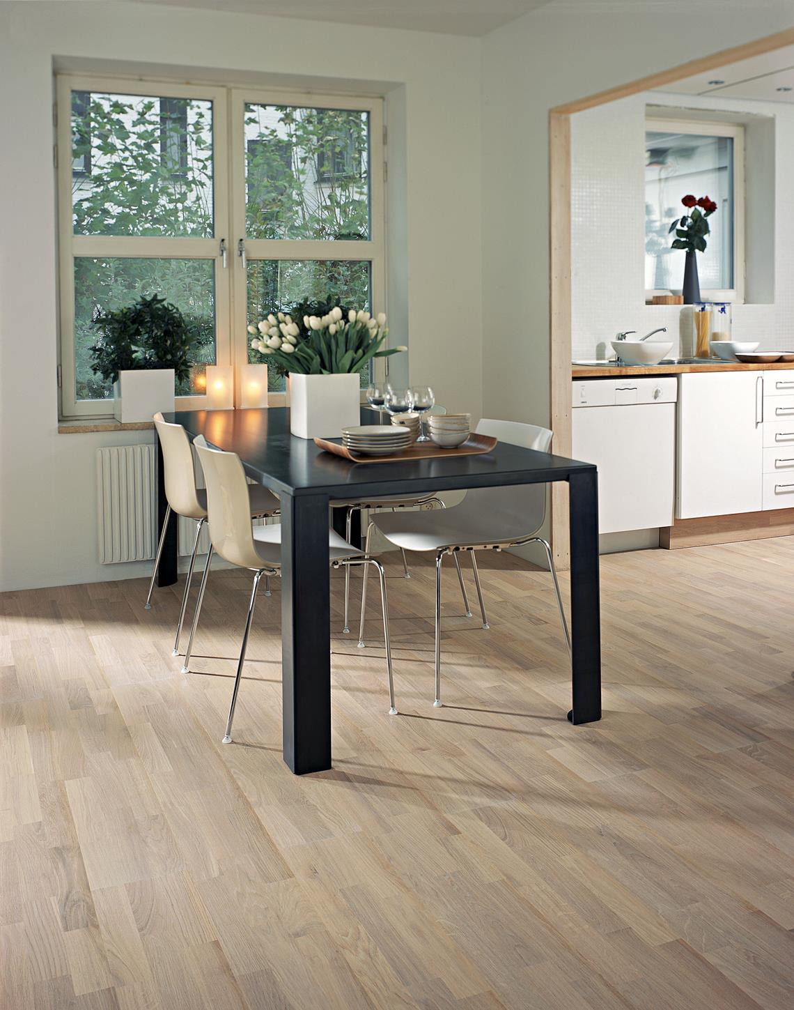 Parchet triplu stratificat Kahrs Stejar Sorrento, 2423 x 200 x 15 mm