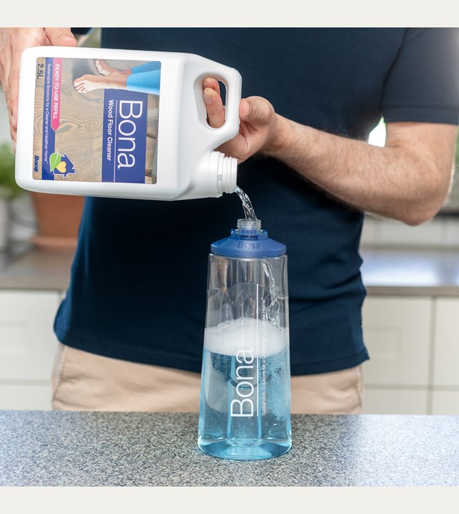 Detergent Bona parchet lacuit 4L